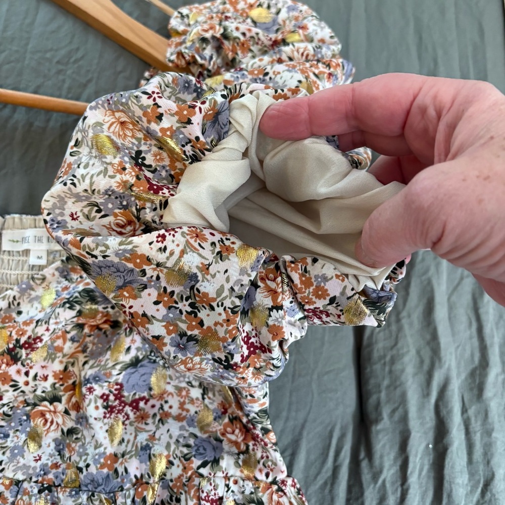 Anthropologie Free the Roses Floral with Gold Print Babydoll. Size Medium. - Picture 10 of 15